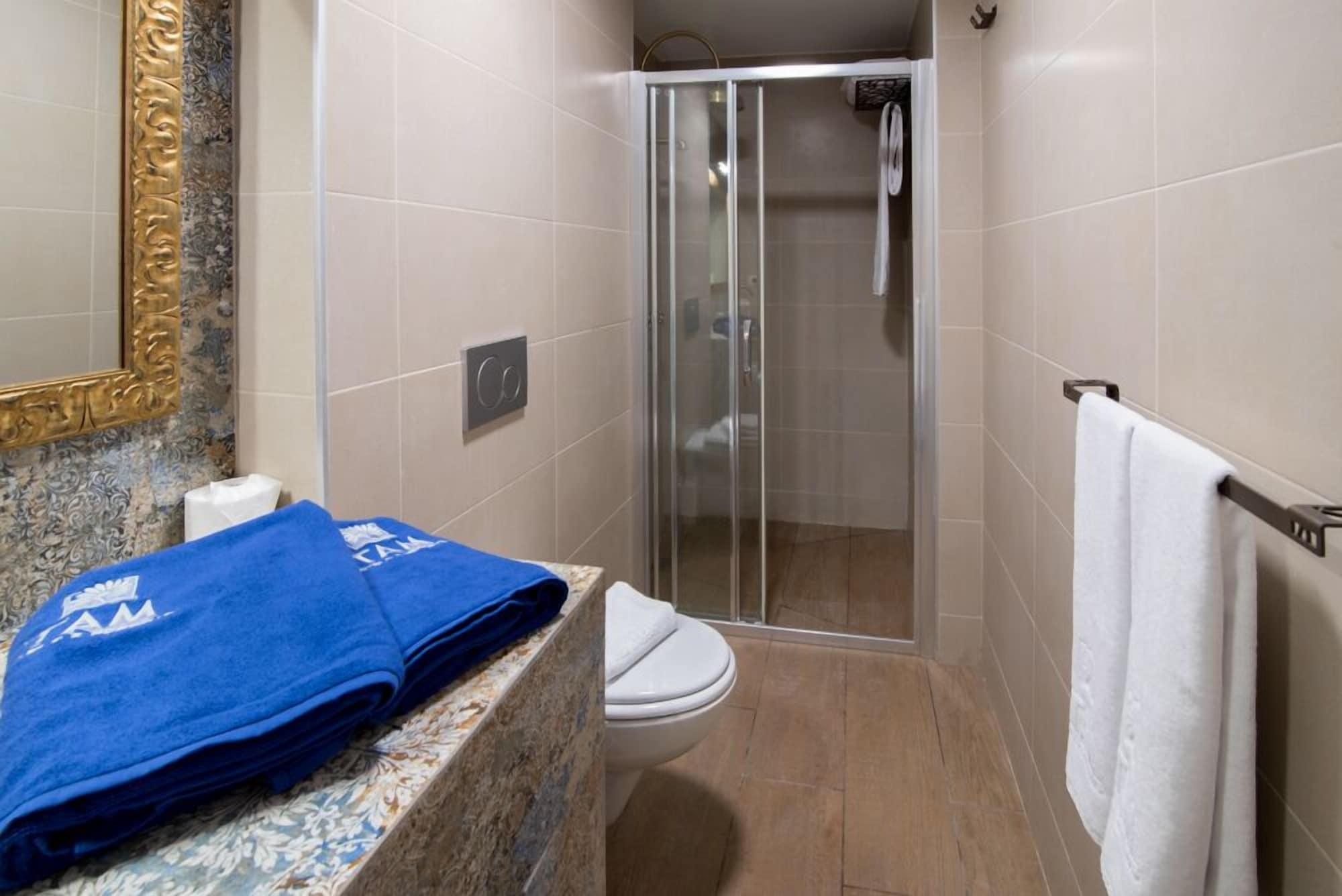 Aparthotel Alhambra Boutique By Pmc