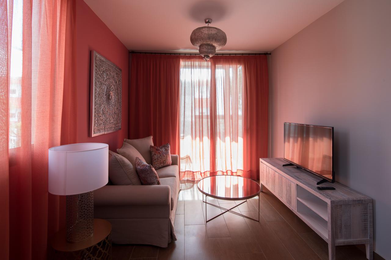 Alhambra Boutique By Pmc Aparthotel